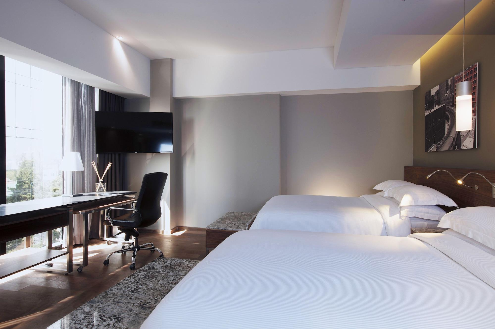 Krystal Grand Suites Insurgentes Mexico City Exterior photo Deluxe room